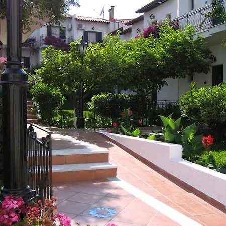 Tara Hotel 3*