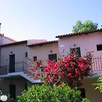 Tara Otel 3*