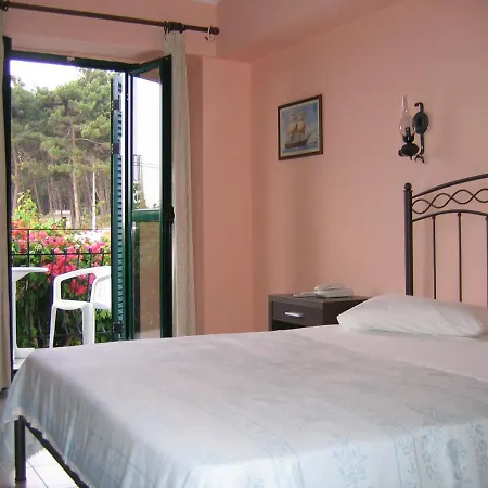ホテル Tara